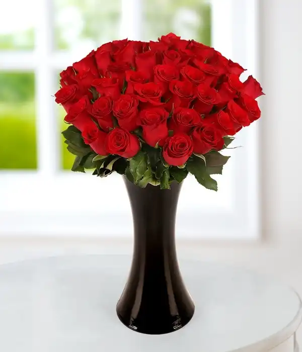 41 Kırmızı Gül Siyah Vazoda