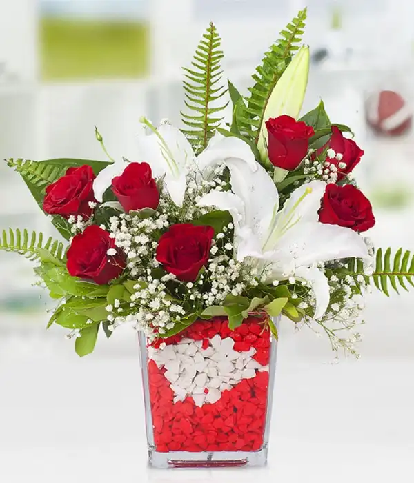 Kırmızı Güller ve Lilyum